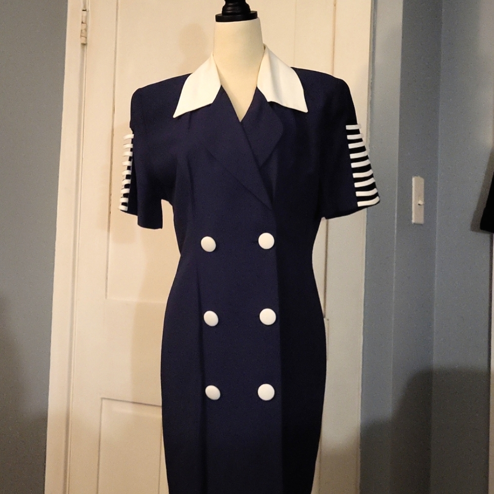VINTAGE RARE White on Navy Dress Cutout Detail